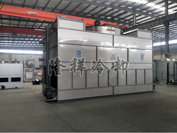 逆流闭式冷却塔