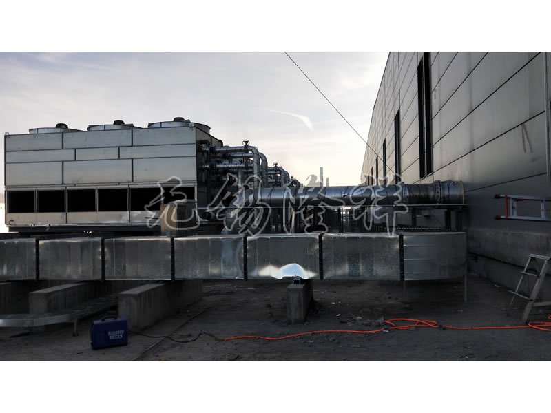 逆流闭式冷却塔