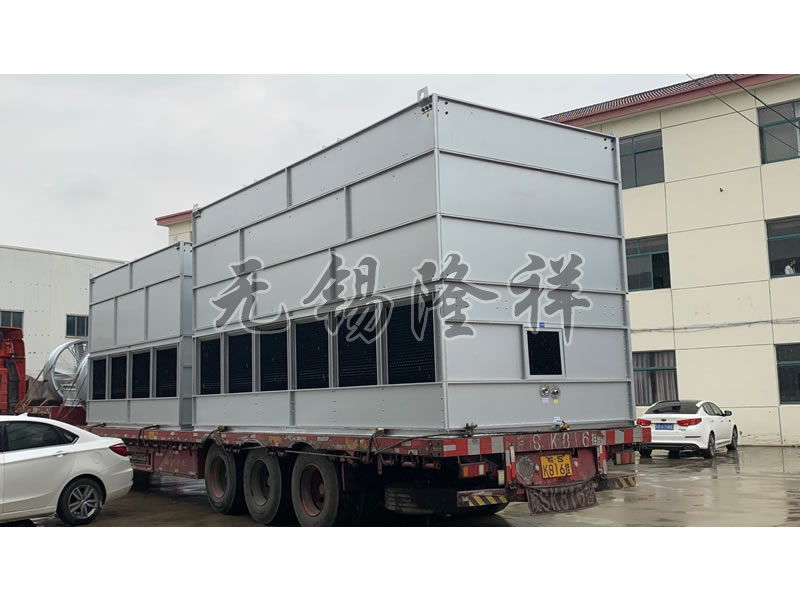 逆流闭式冷却塔